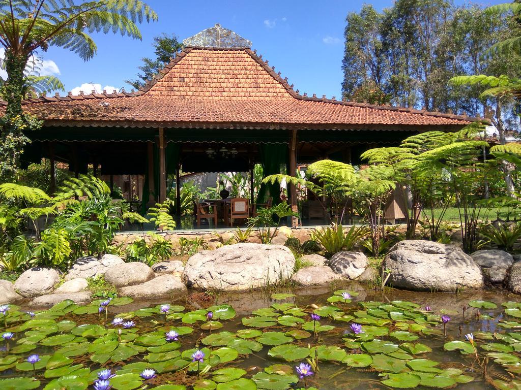 Jadul Village Resort Lembang Kültér fotó